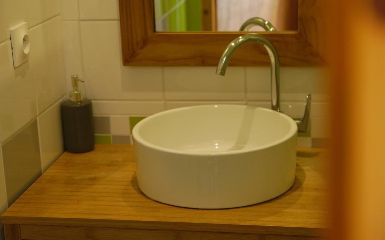 Mas De Font Chaude Bed & Breakfast Clermont-lʼHérault Dış mekan fotoğraf