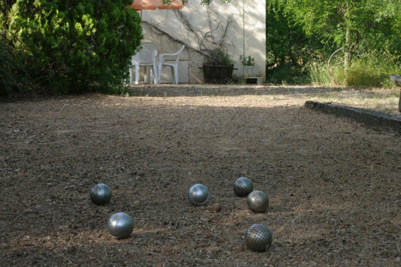 Mas De Font Chaude Bed & Breakfast Clermont-lʼHérault Dış mekan fotoğraf